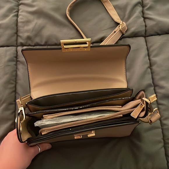 BRAND NEW! Taupe purse with adjustable strap. 5 separate compartments - Picture 4 of 5